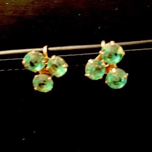 Vintage green rhinestones earrings